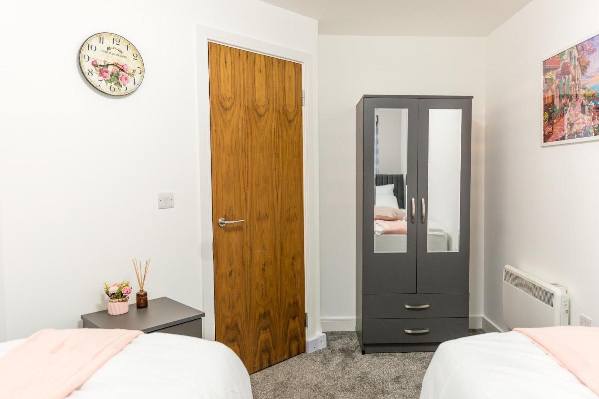 Sweet Stay, 2 Bed Apartment Birmingham Bagian luar foto