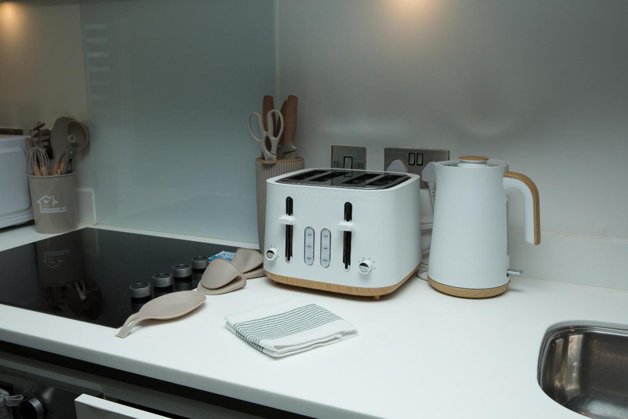 Sweet Stay, 2 Bed Apartment Birmingham Bagian luar foto